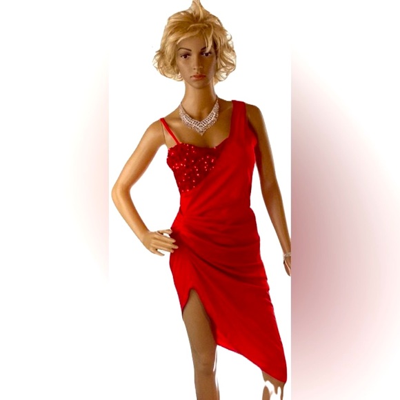New Red Formal Dress with a slit on the right side up to the thigh. - Picture 1 of 2